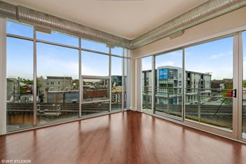 Floor-to-ceiling Windows